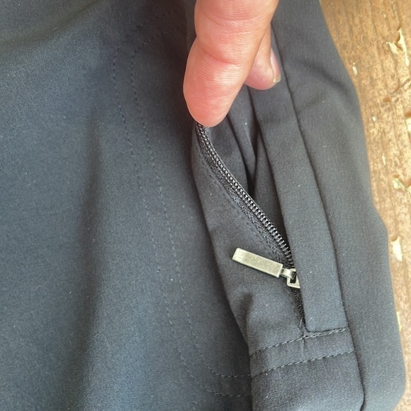 Peck & Peck Lightweight Hiking Activewear Capris - Picture 6 of 8